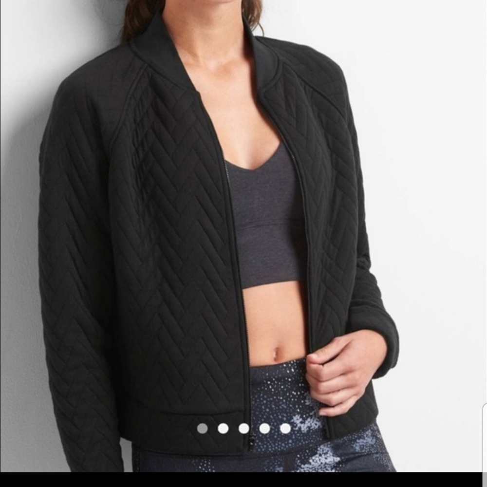 GAP FIT black jacquard quilted long sleeve full zipper jacket